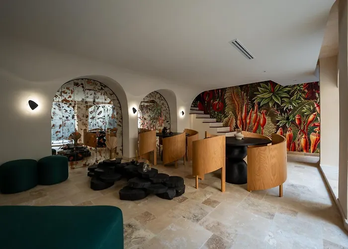 Oniric Aparthotel 4*