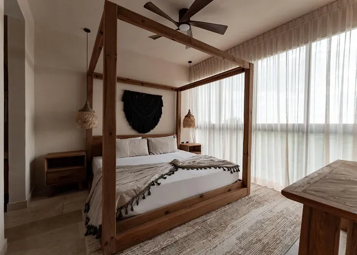 Oniric Aparthotel 4*